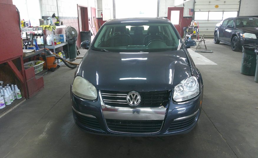 2010 VOLKSWAGEN JETTA