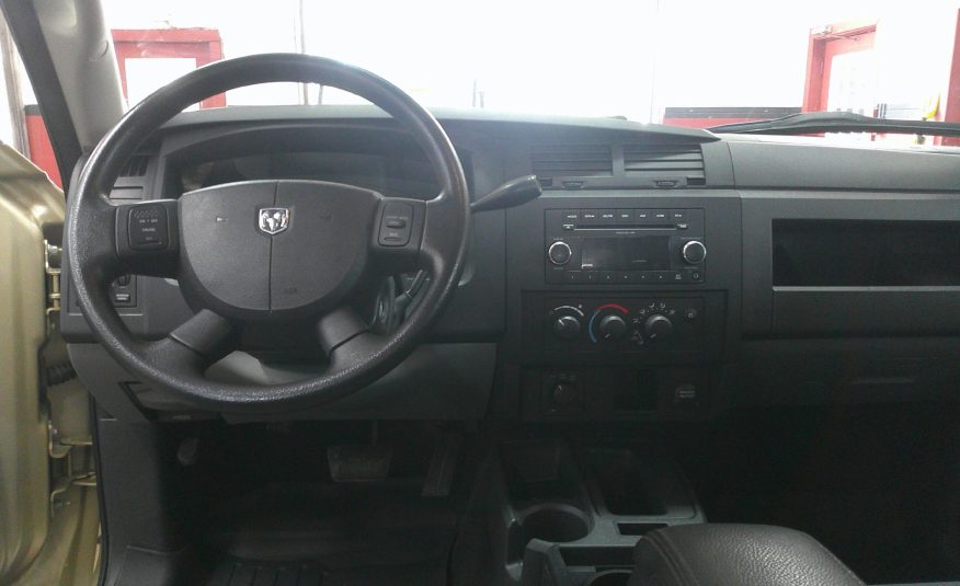 2011 DODGE DAKOTA