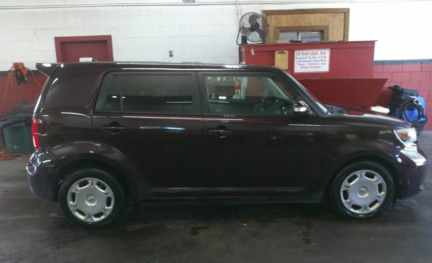 2009 TOYOTA SCION XB