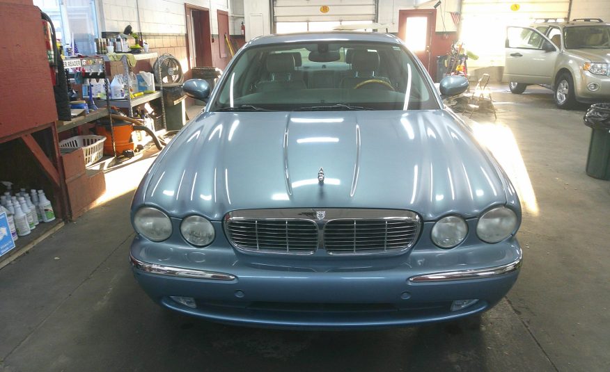 2005 JAGUAR XJ8